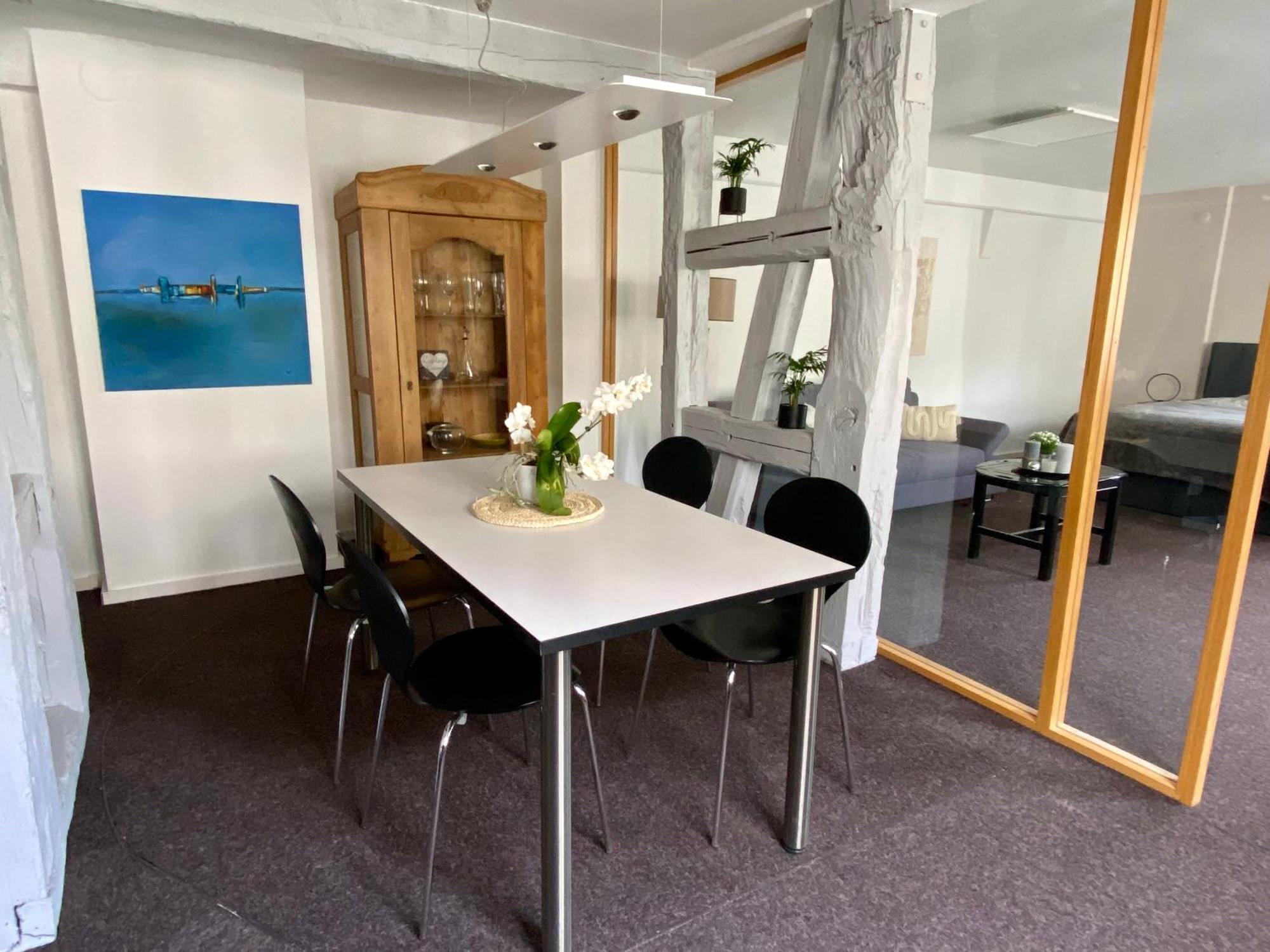 Ferienwohnung Seeromantik In 2 Minuten Am See Radolfzell am Bodensee Exterior foto
